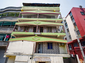 OYO KOL1929 Hansaraj Guest House