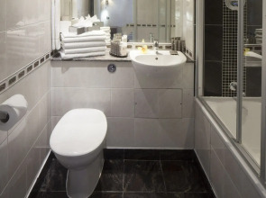 Gem Strathmore Hotel