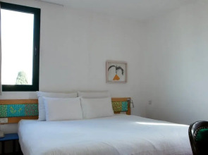 The Diaghilev - Live Art Boutique Hotel