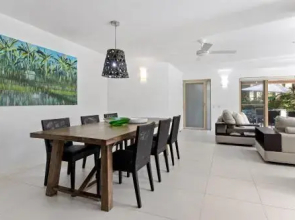 Alderly Apartment 9