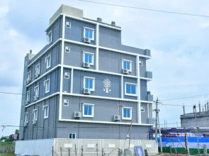 Kavuri Grand