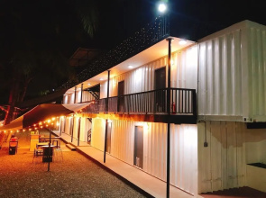 Pig Dive Hostel