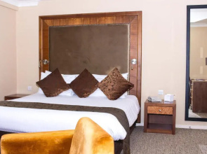 Humber Royal Hotel