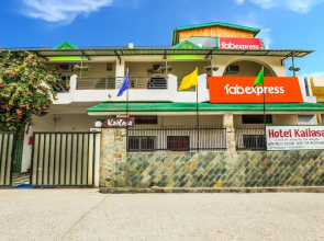 FabHotel Kailasa