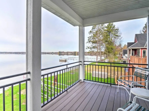 Lakefront Home w/ Dock! 18 M to Caberfae Peaks
