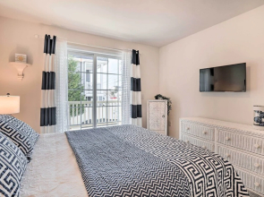 Bright & Airy Condo - Walk to Ortley Beach!