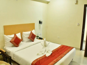 Yatharth Inn