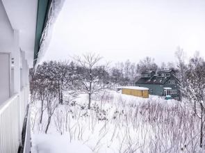 Yotei Townhouse - 2 bedrooms with covered BBQ deck