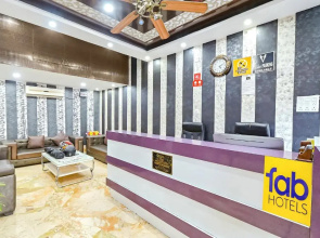 Fabhotel Good Luck Residency