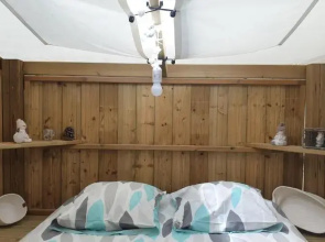 Logement atypique en bois 2, 4 pers Les Mathes La Palmyre