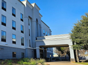 Ramada by Wyndham Burkburnett / Wichita Falls