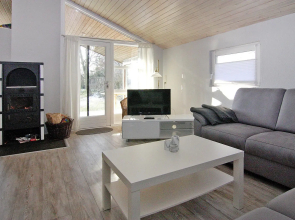 Einladendes Ferienhaus in Huenning