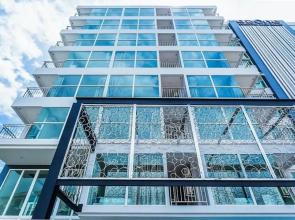 A714 Rooftop Pool Gym Parking 900m From Kata Beach