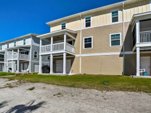 Lost Key Golf Resort Townhome < 1 Mi to Beach!