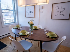 SUPERB 1 Bed Apt. Steps Away From Metro