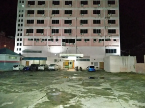 Golden Palms Hotel