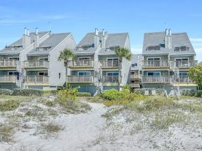 19930 Gulf Blvd Townhouse Unit 4A 2 Bedrooms 2.5 Bathrooms Townhouse