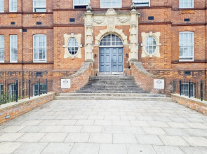 2-bed Apartment, Parking Including, Sleeps 4