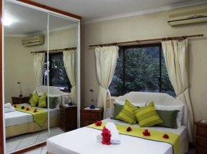 Villa With 5 Bedrooms in Machabee, With Pool Access, Enclosed Garden a