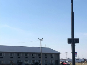 Days Inn & Suites by Wyndham Caseyville