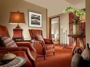The Spa Suites At The Rustic
