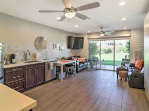Pool & Hot Tub Access: Palm Desert Studio Condo