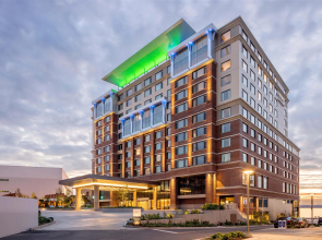 Hyatt Regency Lake Washington at Seattle’s Southport