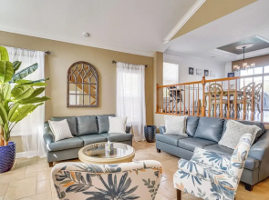 Expansive Tracy Home w/ Patio & Fire Pit!