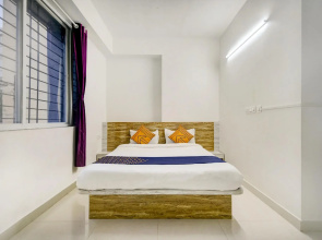 SPOT ON 74516 Hotel Ambience INN