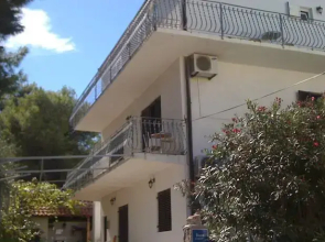 Fisherman's Apartments