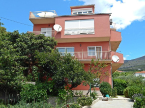 Apartment Vini- beautiful garden and terrase A4 Podstrana, Riviera Split