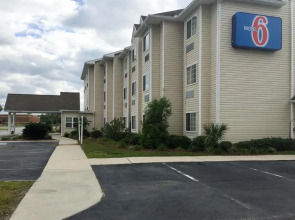 Microtel Inn and Suites Brunswick