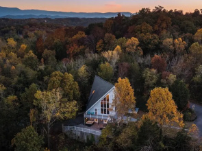 Smoky Mountains Cabin w/ Lake Access & Game Room!