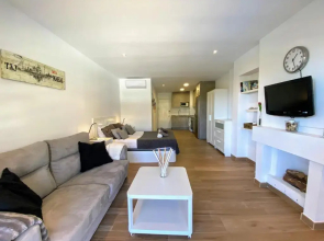Golden Mile Studio - EaW Homes