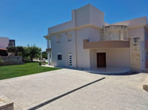 Blue Sky Villa in Crete