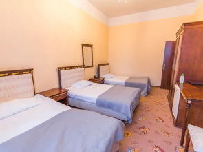 Отель Garden Palace