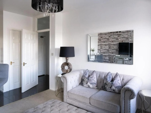 Luxury one bed Apartment