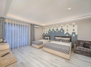 Aria Resort & Spa