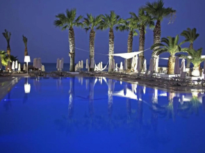 Vrissiana Boutique Beach Hotel