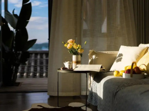 Xinyue Suying Holiday Hotel