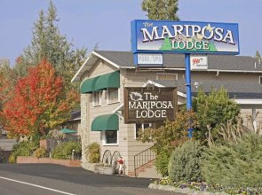 Mariposa Lodge