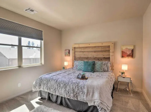 Centrally Located Flagstaff Vacation Home w/ Patio