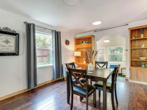 Wine Country Cottage in Historic Fiddletown!