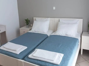 JP Pool & Apartments