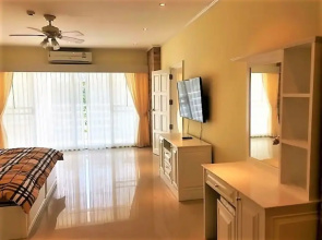 1-bed in View Talay 5D - Sleeps 2 - Close to Beach