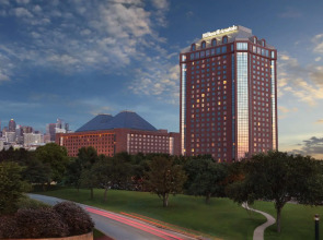 Hilton Anatole