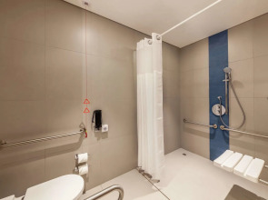 Отель DoubleTree by Hilton Dubai Al Jadaf