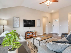 Ozark Home: Pool Access, Deck & Fenced Yard