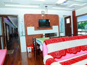Double Decker Houseboat