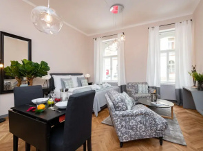 EMPIRENT Garden Suites Residence